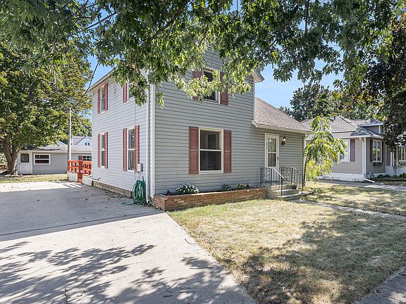 2nd image of 617 N Prospect St