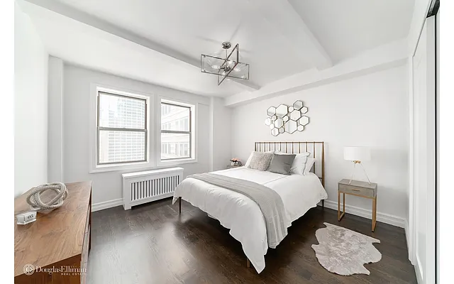 Sold by Douglas Elliman | media 14