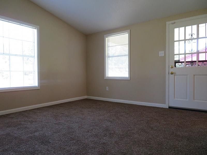 2nd image of 4280 University St