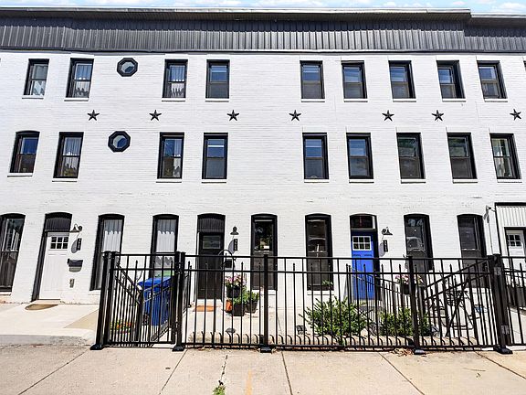 4th image of 3915 Roland Ave