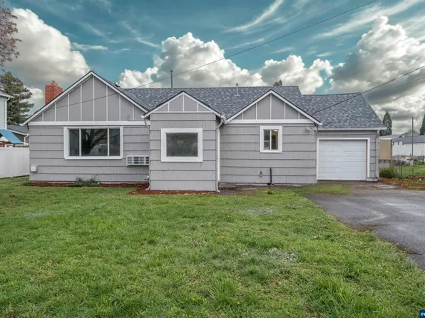 785 W B St, Lebanon, OR 97355