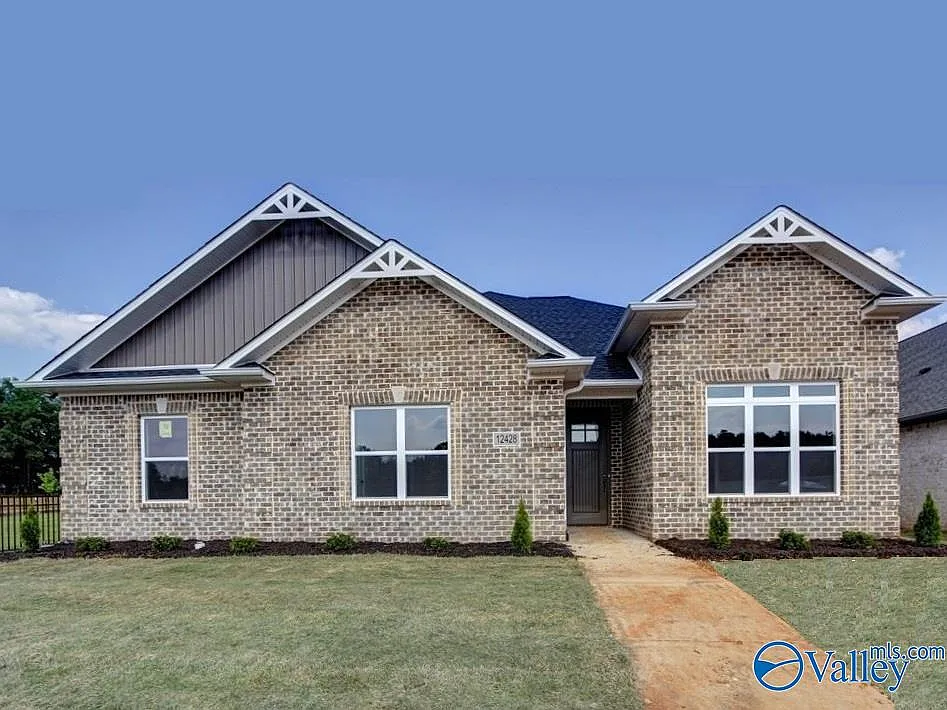 Lot 12428 Seventy Narayan St