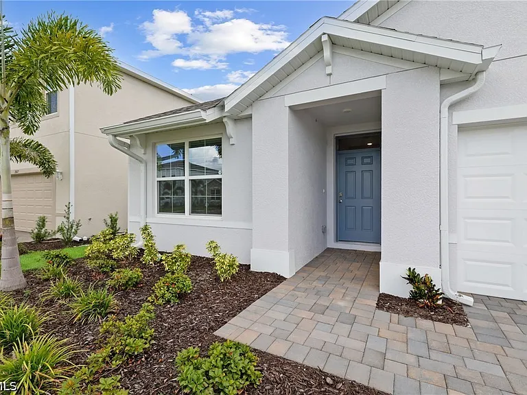 2621 Table Coral Trl — Photo 1
