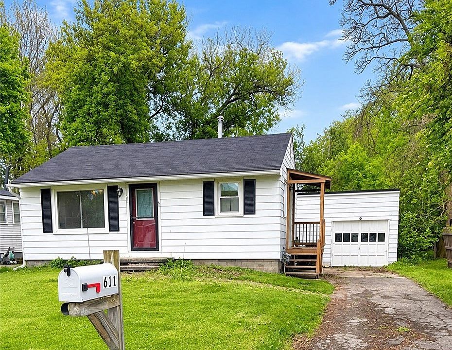 1st image of 611 Cain St