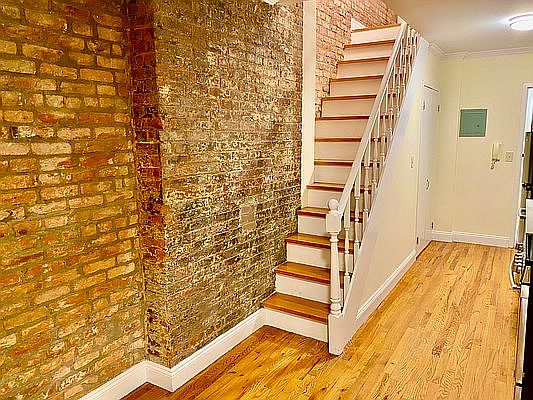 5th image of 18 Saint Marks Pl APT 17