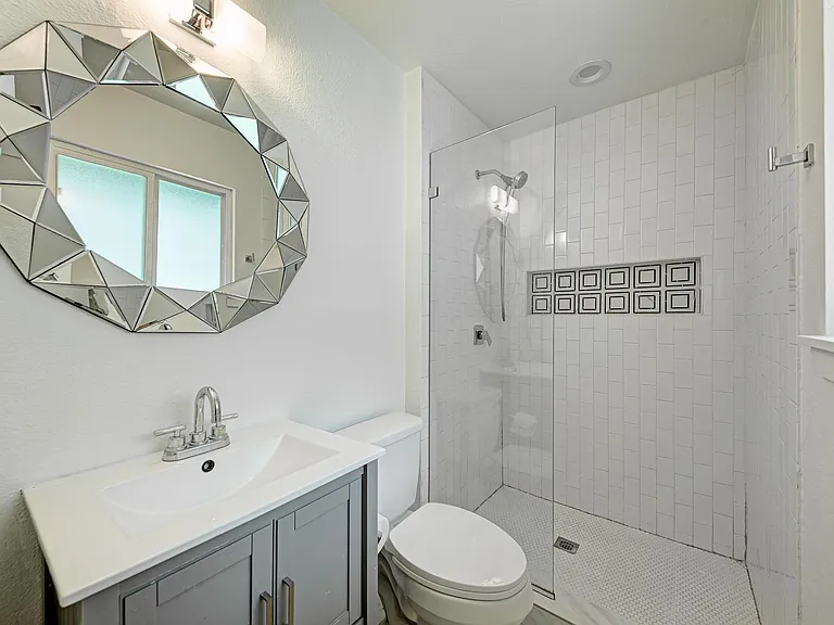 6700 Kings Point — Photo 29