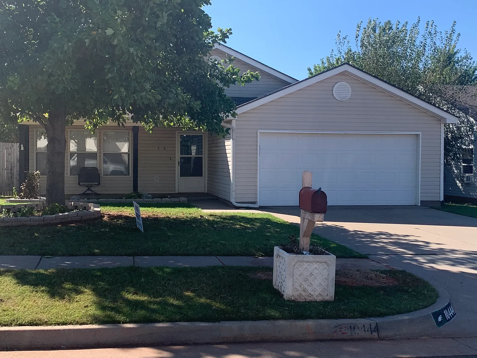 3 bed, 1367 sqft, $1,400 — Photo 2