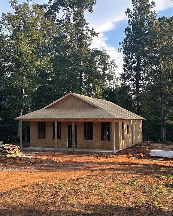 2nd image of 100 Red Plum Dr