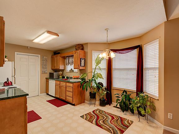 3rd image of 4412 Larigo Dr
