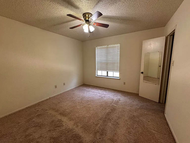 5454 Financial Plz #3C — Photo 8