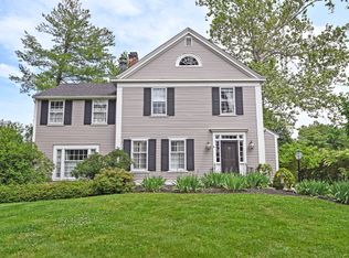 6900 Drake Rd, Cincinnati, OH 45243