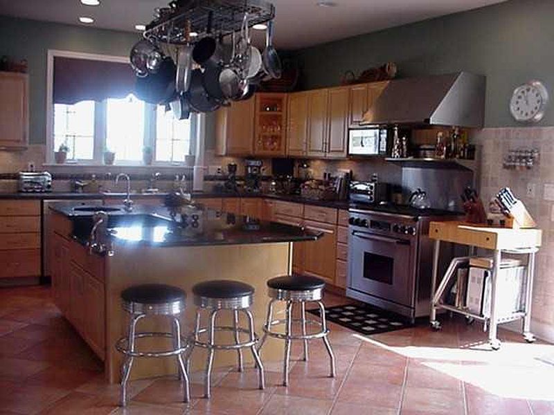 5th image of 4 DANFORTH Road
