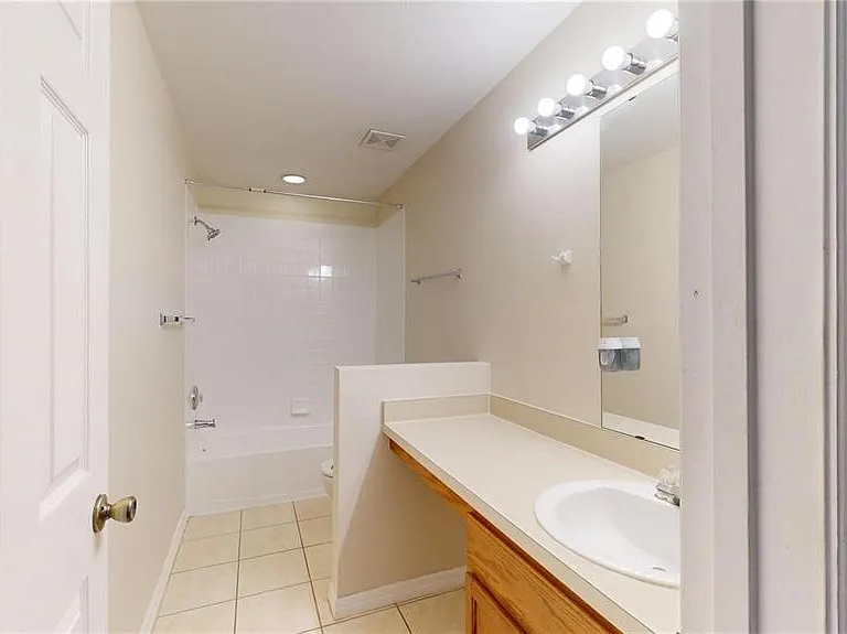 4104 Winding River Way — Photo 15