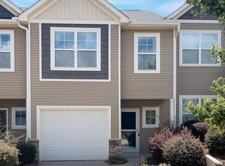 721 Elmbrook Dr, Simpsonville, SC 29681