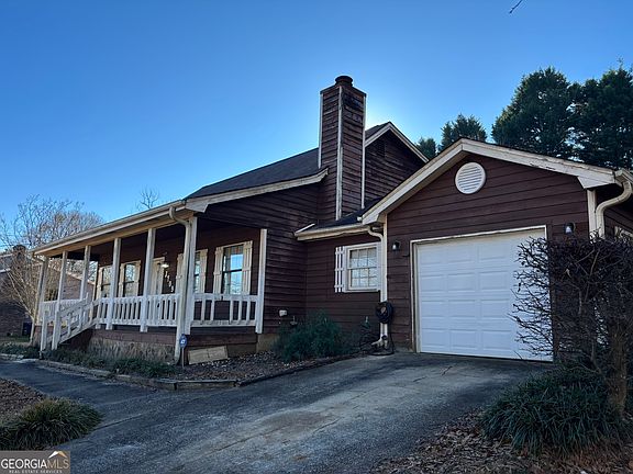 3rd image of 3709 Charlotte Dr