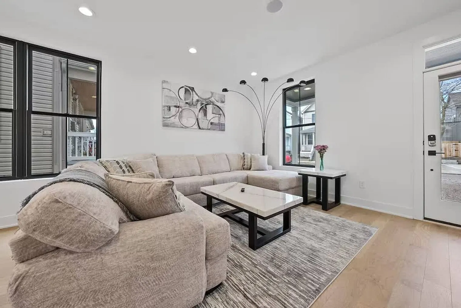 3 bed, 3.0 bath, 2895 sqft, $4,554 — Photo 1