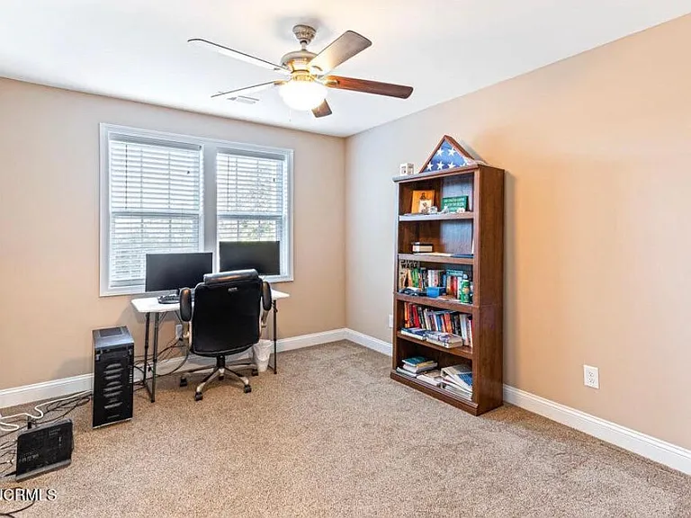 301 N Saylor St — Photo 15