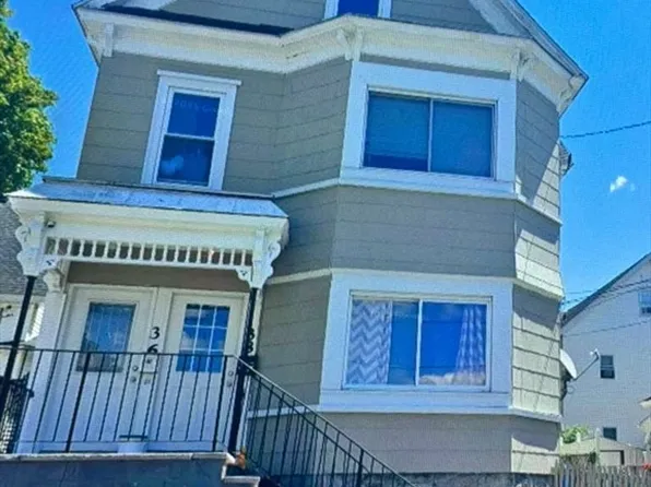 36-38 Crowley St, Lowell, MA 01852