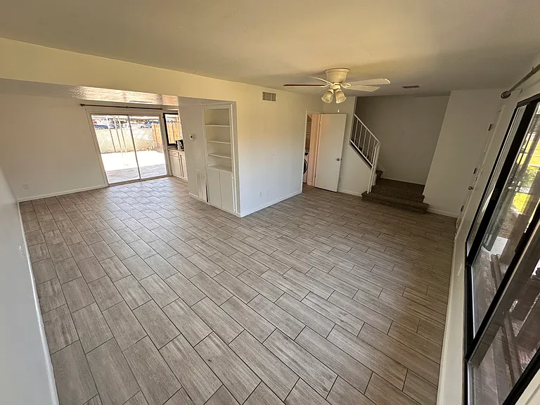 6036 N 30th Ave — Photo 15