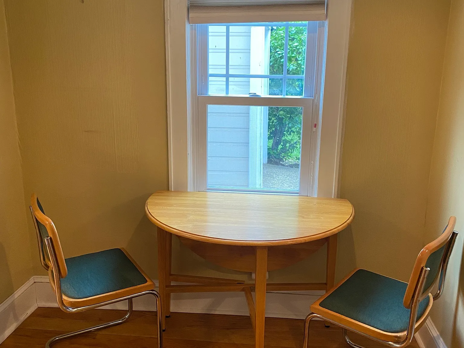 2 bed, 2.0 bath, 891 sqft, $3,300 — Photo 3