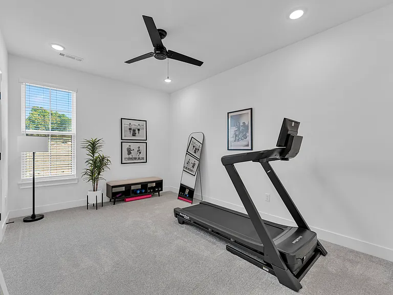 2047 E Little Crew Dr — Photo 19