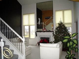 3rd image of 25900 Twin Oaks Dr