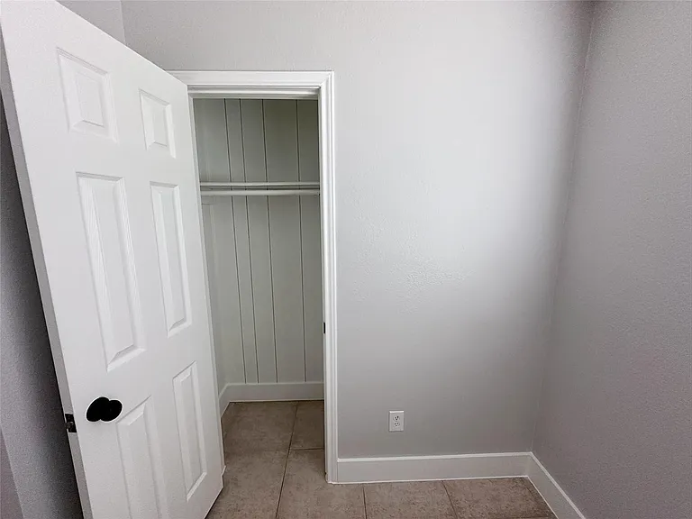 2324 Peppermill Rd — Photo 18