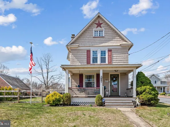 401 Easton Rd, Riegelsville, PA 18077