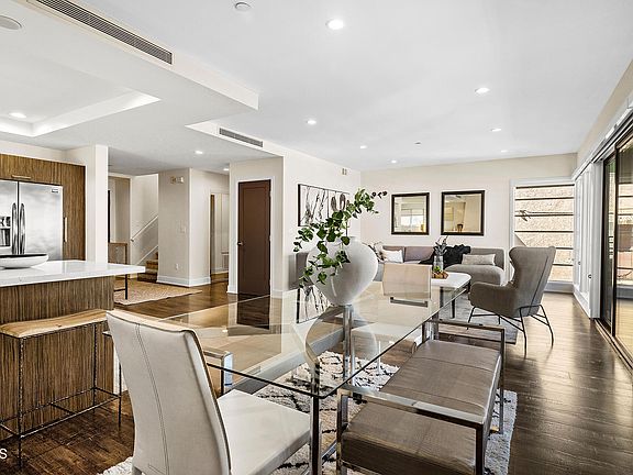 4th image of 2428 E Del Mar Blvd Unit 201