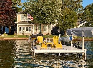 696 Wayne Beach Ln, Coldwater, MI 49036