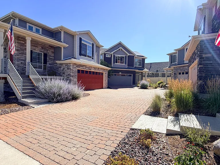 4568 N Quemoy St — Photo 36
