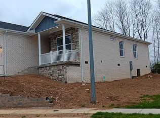 100 Live Oak Ln, Frankfort, KY