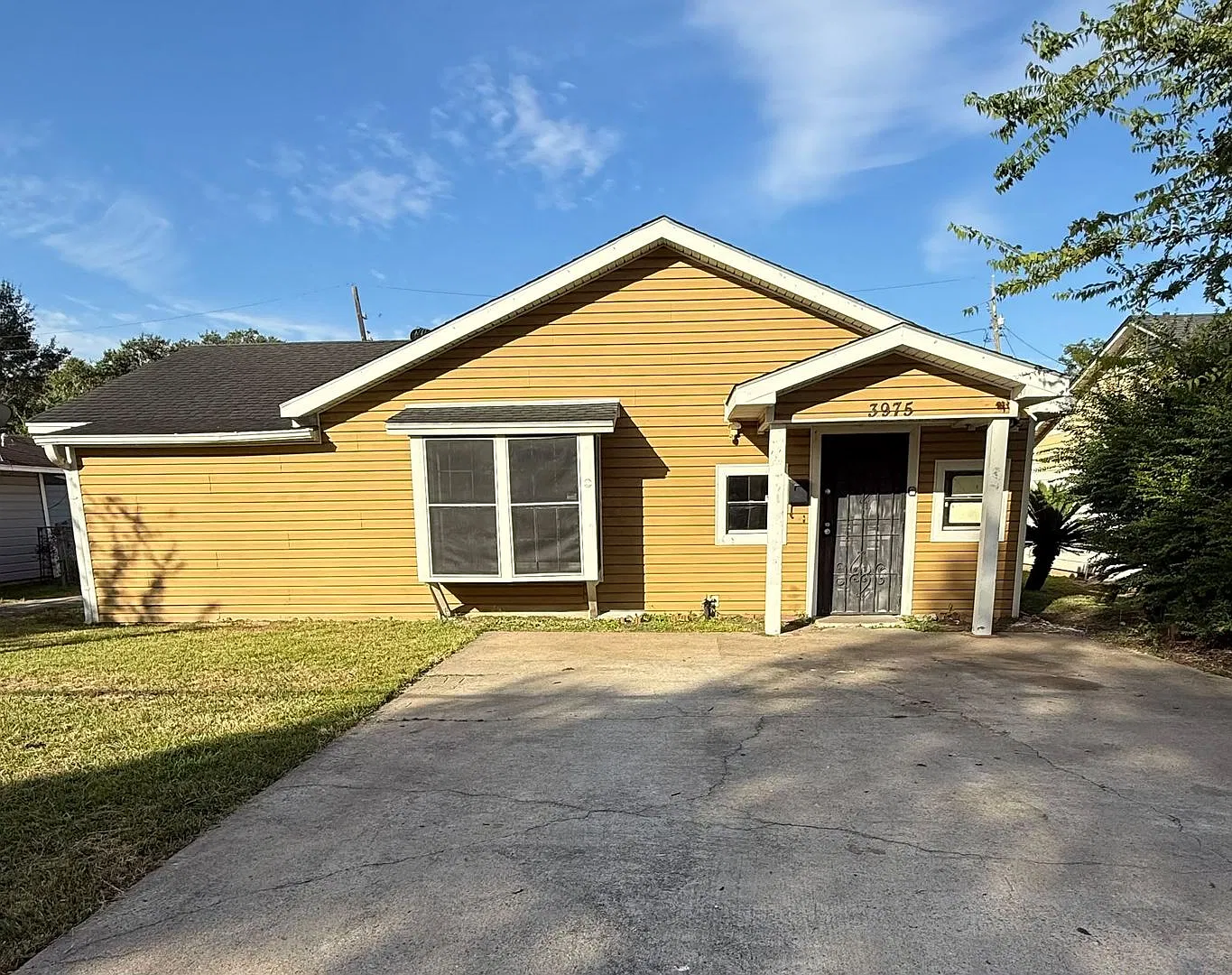 House For Rent 3975 Cleveland St, Beaumont, TX 77703 — Photo 1