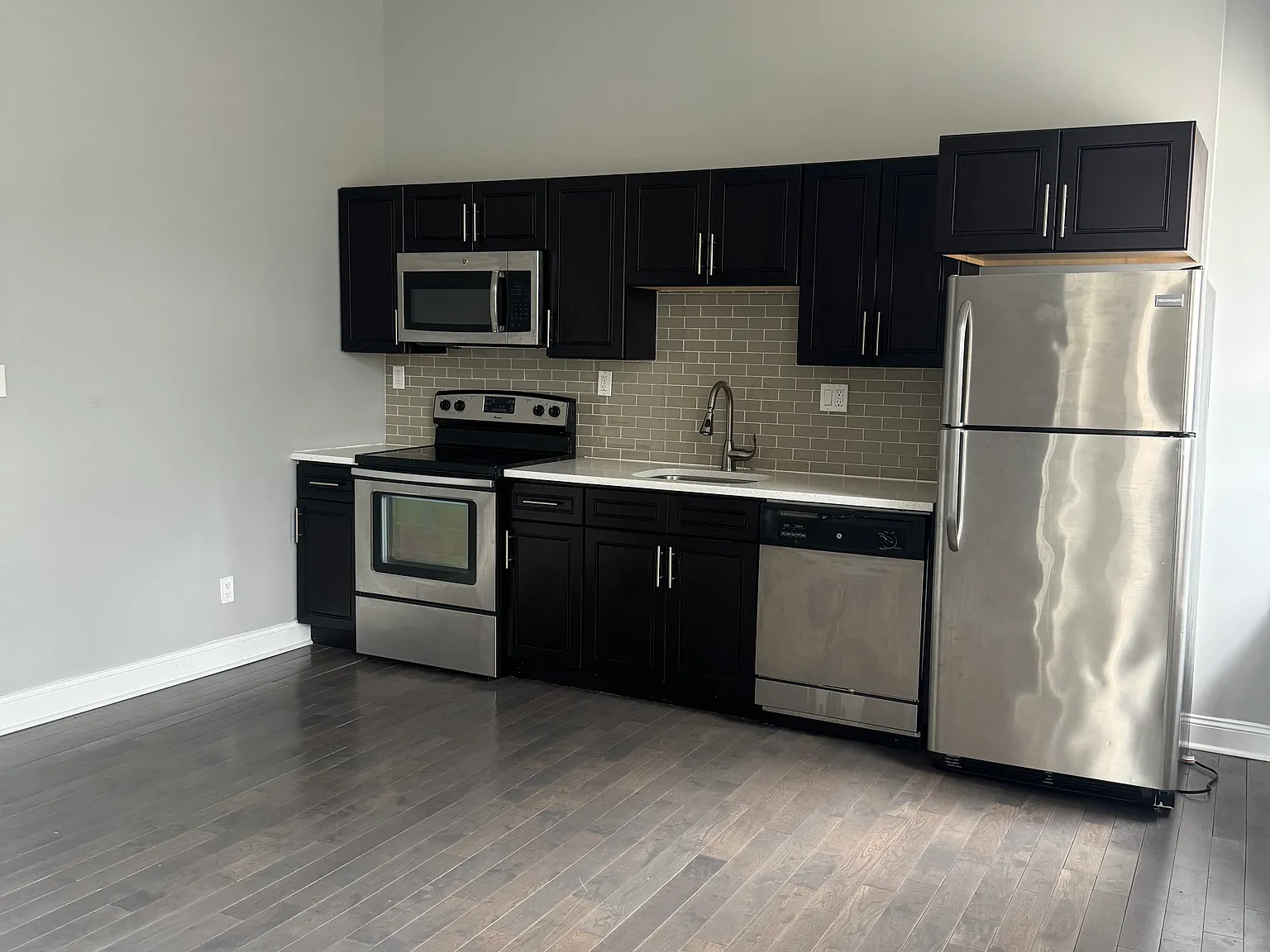 1 bed, $1,375 — Photo 3