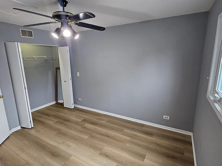 121 Hampton Ave — Photo 23