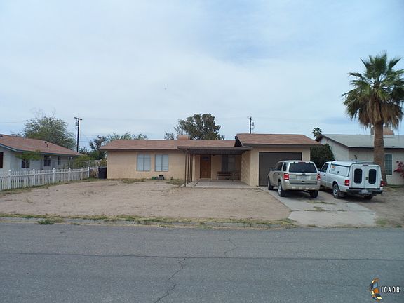 4th image of 224 E California St
