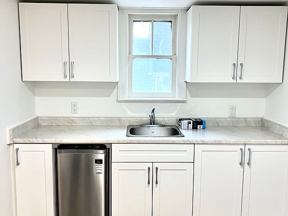3rd image of 5 Renwick Ave #1512064