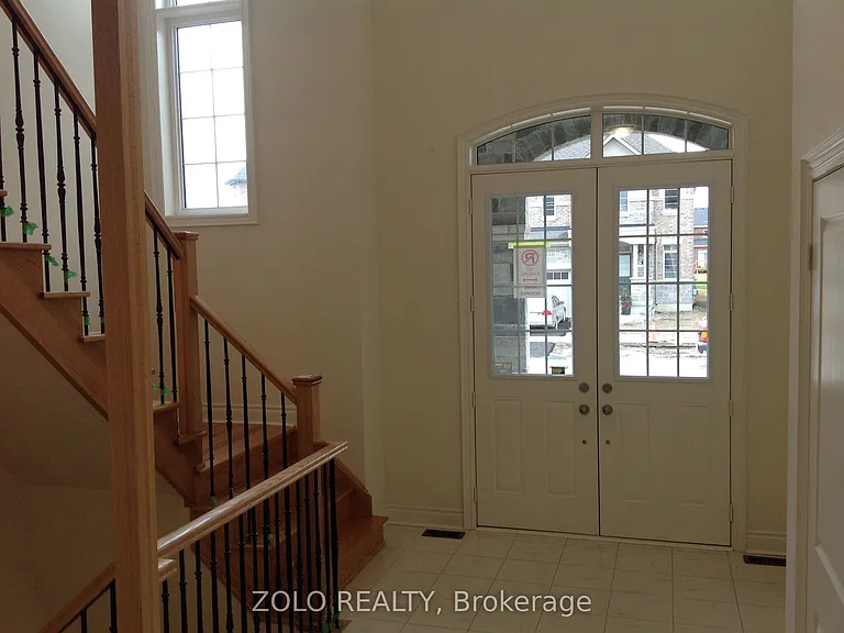 64 Cayton Cres — Photo 17