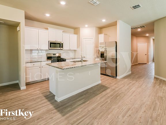 5th image of 4419 Meadowland Pl