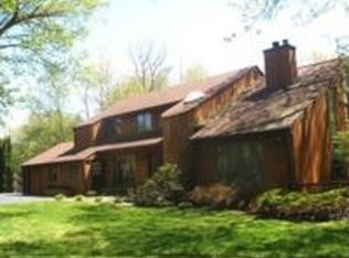 34 Caleb Brewster Rd, East Setauket, NY 11733