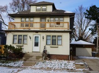 1218 Bluff Ave, Sheboygan, WI 53081