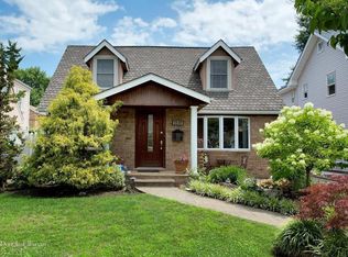 2315 205th St, Bayside, NY 11360