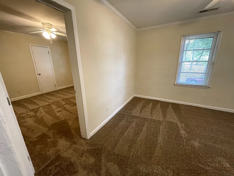 313 Georgia Dr — Photo 12