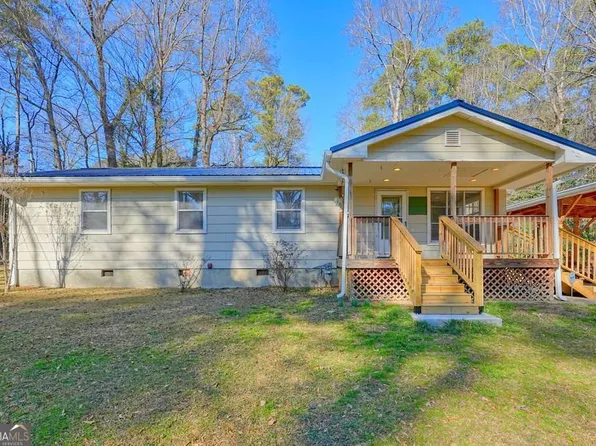 4646 W Lakeshore Dr, Acworth, GA 30101