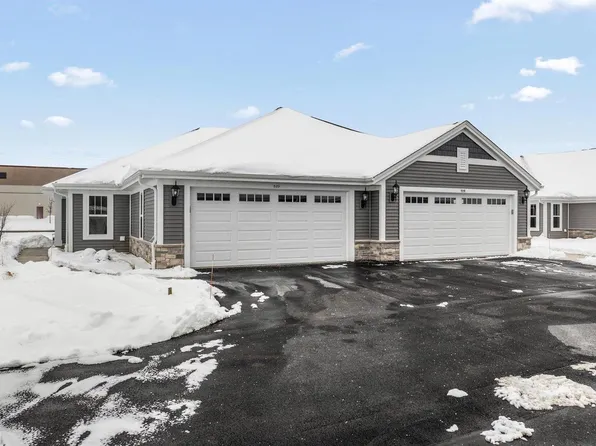 520 Hunter Oaks BOULEVARD #0801, Watertown, WI 53094