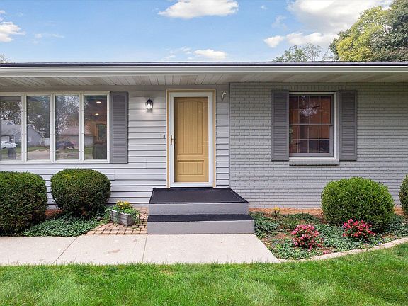5th image of 21767 Angela Dr