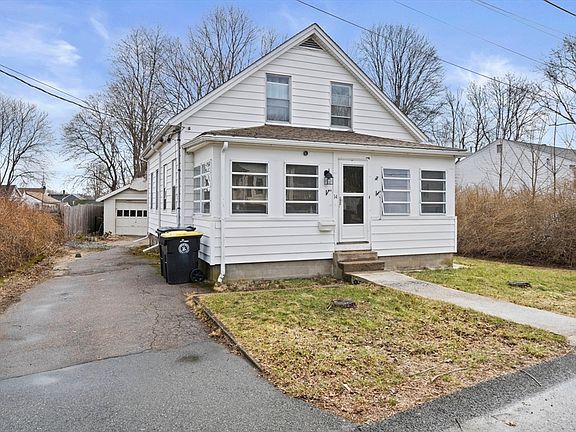 2nd image of 14 Foster St