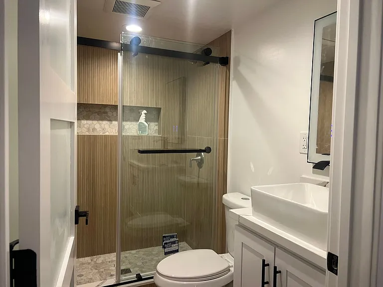 4531 E Anaheim St — Photo 13