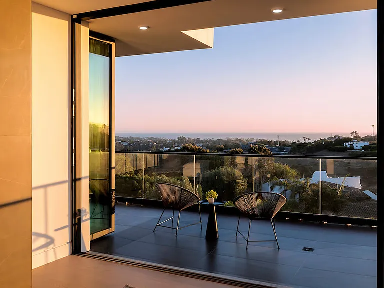 5931 Kanan Dume Rd — Photo 30