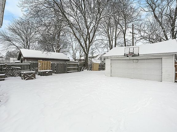 4th image of 1131 Worden St SE